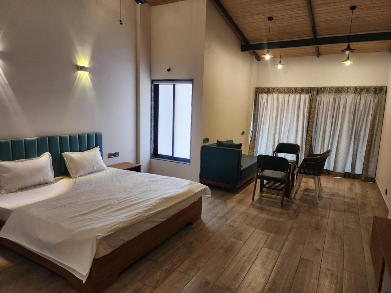 E&G Green Courts Resort At Koroli Hill Station Nashik Exterior foto